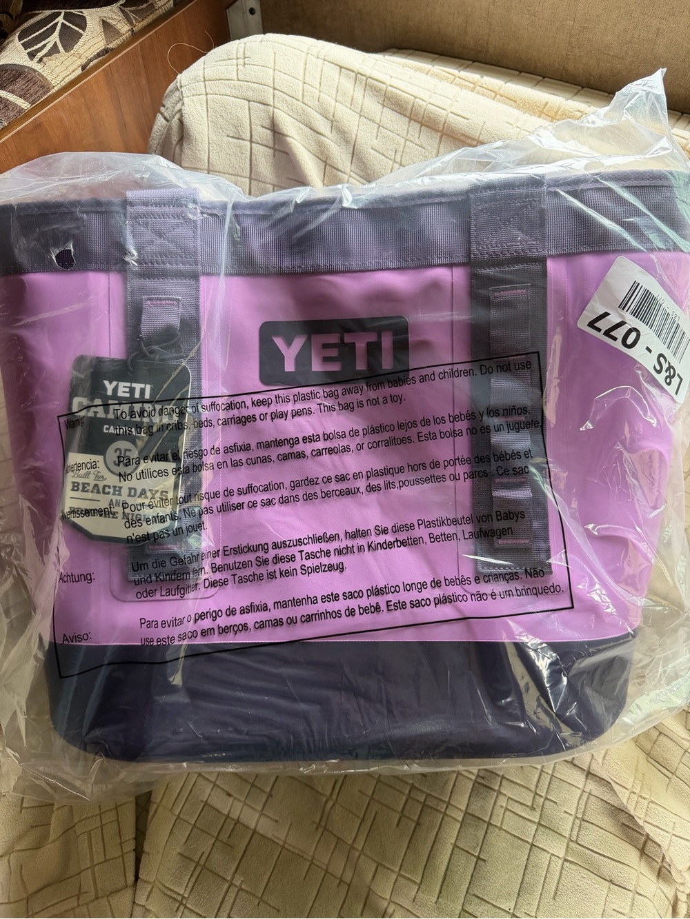 BNWT YETI 35 Carryall Camino in Desert Bloom